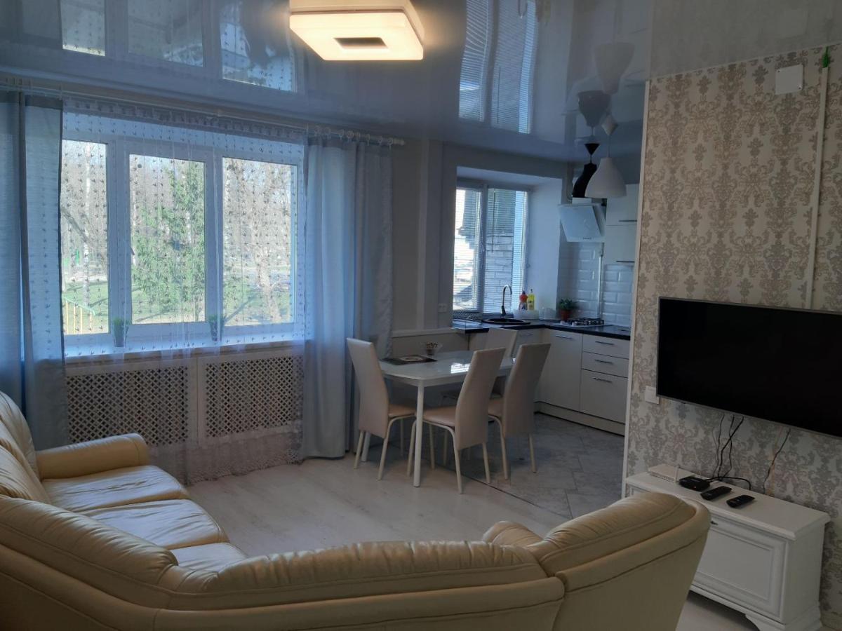 Appartment New In Center Mahiljow Eksteriør bilde